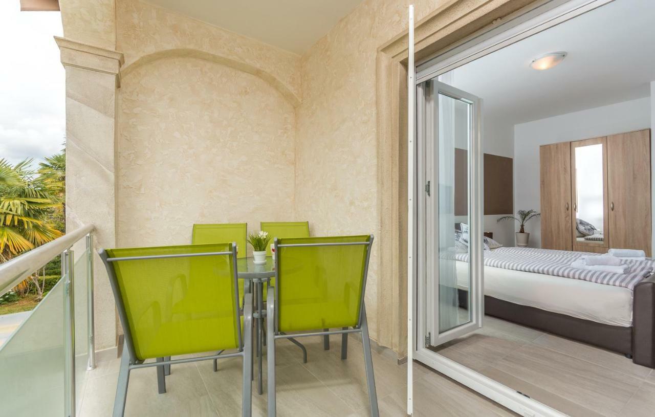 Villa Stephany ポレッチ エクステリア 写真