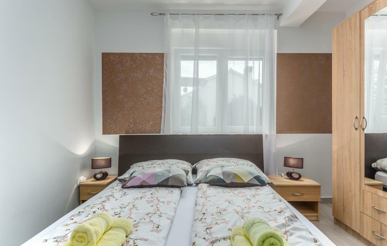 Villa Stephany ポレッチ エクステリア 写真