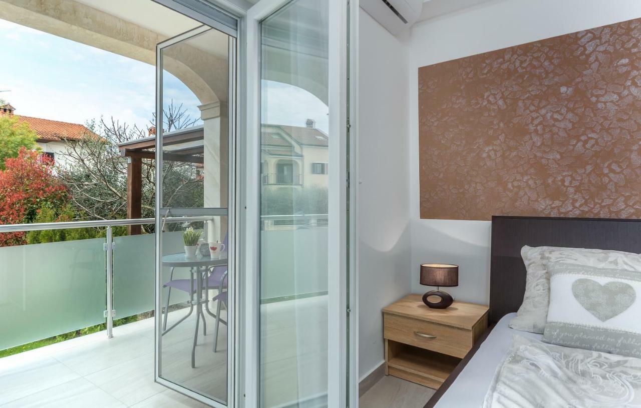 Villa Stephany ポレッチ エクステリア 写真