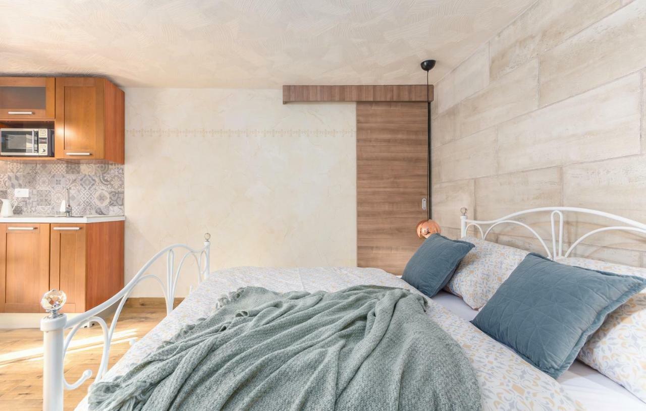 Villa Stephany ポレッチ エクステリア 写真