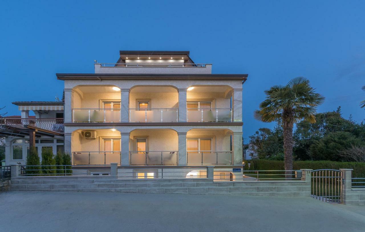 Villa Stephany ポレッチ エクステリア 写真